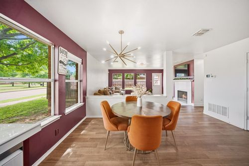 2929 Mccormick Dr, Lancaster, TX, 75134-4924 | Card Image