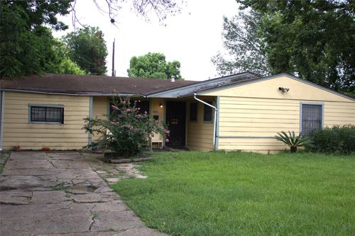 5417 Flamingo Dr, Houston, TX, 77033-3110 | Card Image