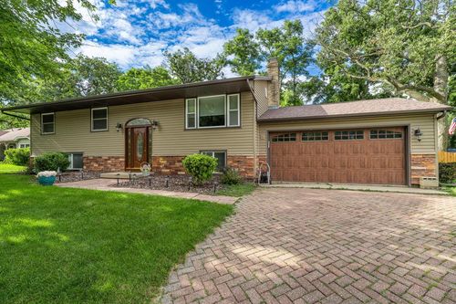 501 Sue Ann Drive, Lake Geneva, WI, 53147 | Card Image