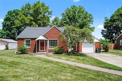 4627 20th St Nw, Canton, OH, 44708-2117 | Card Image
