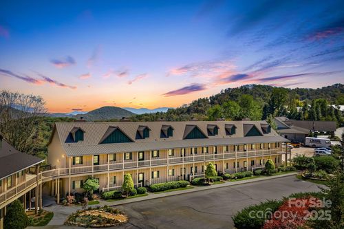 unit-208-2541 Wolf Laurel Rd, Mars Hill, NC, 28754-5206 | Card Image