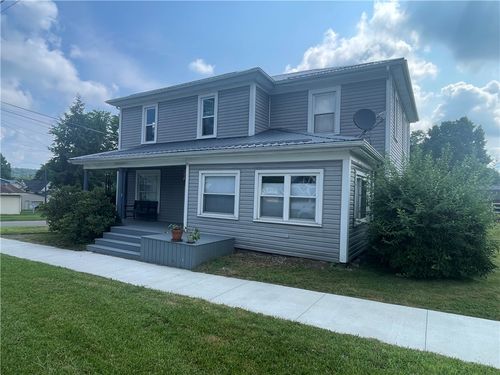 40 Lake St, Stoneboro, PA, 16153-3841 | Card Image