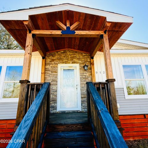 9121 Crook Hollow Rd, Panama City, FL, 32404-5400 | Card Image