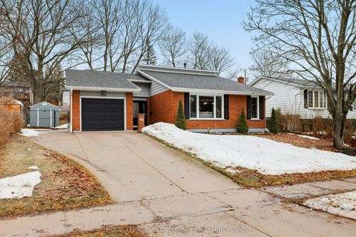 774 High Gate Park Dr, Kingston, ON, K7M5Z8 | Card Image