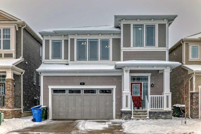 91 Carrington Crescent Nw, Home with 4 bedrooms, 2 bathrooms and 4 parking in Calgary AB | Image 2