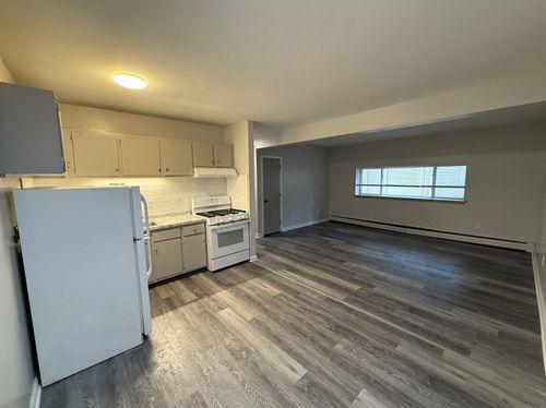 apt-b4-41 Washington St, Bristol, CT, 06010-5462 | Card Image