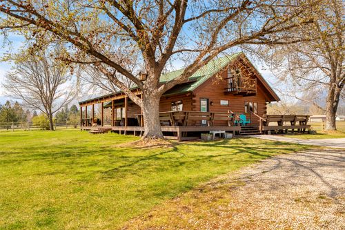 461 Hudson Ln, Victor, MT, 59875-9747 | Card Image