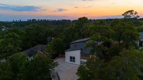 326 Tahitian Dr, Bastrop, TX, 78602-6309 | Card Image