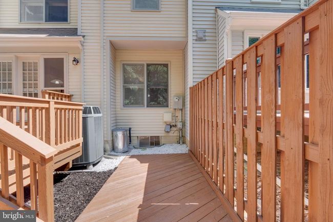 7267 Olde Lantern Way, Townhouse with 3 bedrooms, 4 bathrooms and null parking in SPRINGFIELD VA | Image 52