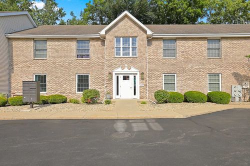 a-305 Airlite St, Elgin, IL, 60123-4997 | Card Image