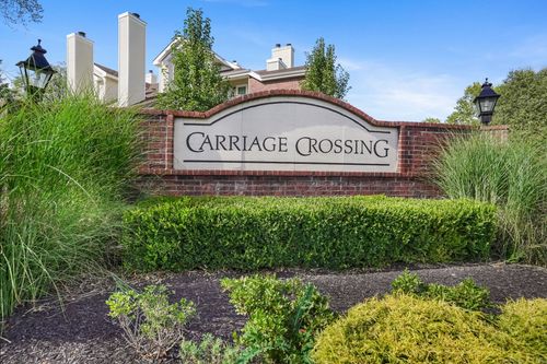 175-175 Carriage Crossing Ln, Middletown, CT, 06457-5834 | Card Image