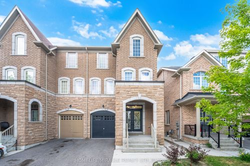 28 Sussexvale Dr, Brampton, ON, L6R3S1 | Card Image