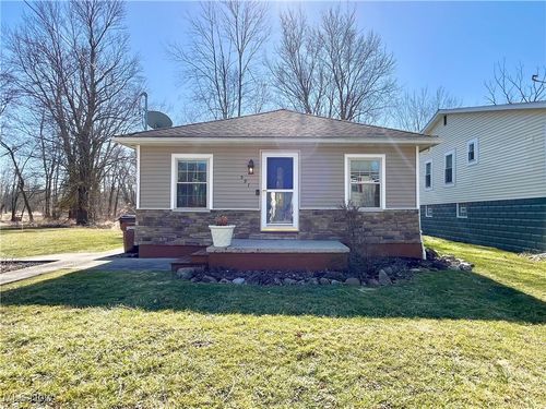 591 Twilight Trl, Chippewa Lake, OH, 44215-9798 | Card Image