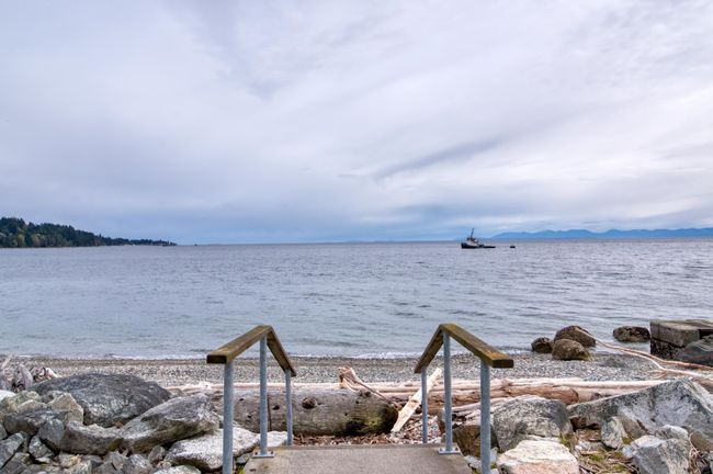 203 - 5470 Inlet Avenue, Condo with 2 bedrooms, 2 bathrooms and 1 parking in Sechelt BC | Image 19