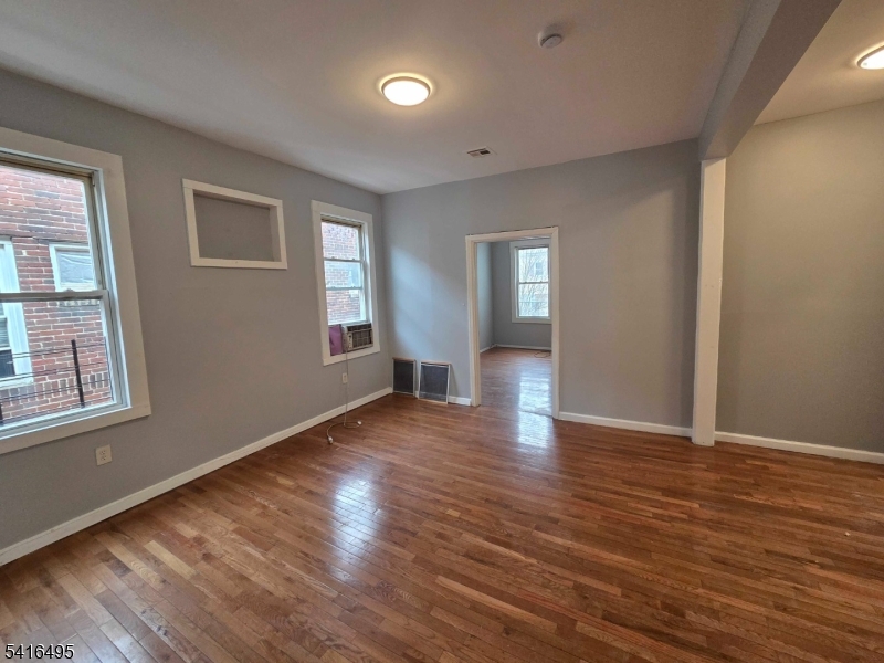 Residential Income in Newark City 4