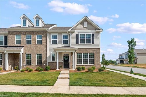 1411 Springvale Hill Dr, Kernersville, NC, 27284-4095 | Card Image