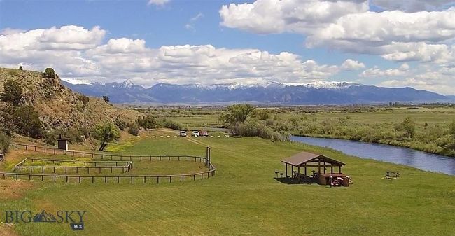 GRR picnic area with private Gallatin River Access | Image 9