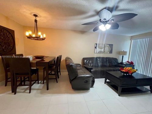 517-17570 Atlantic Blvd, Sunny Isles Beach, FL, 33160-2838 | Card Image