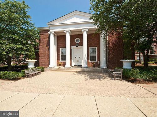 apt-c213-3880 Rodman St Nw, WASHINGTON, DC, 20016-2824 | Card Image