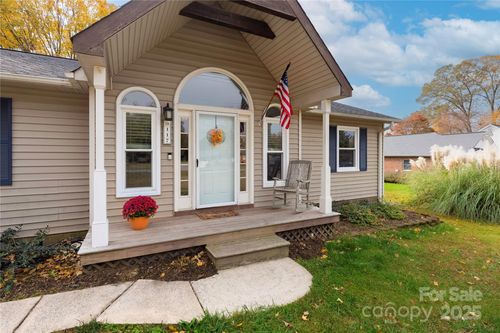 117 Clodfelter Rd, Mooresville, NC, 28115-7810 | Card Image