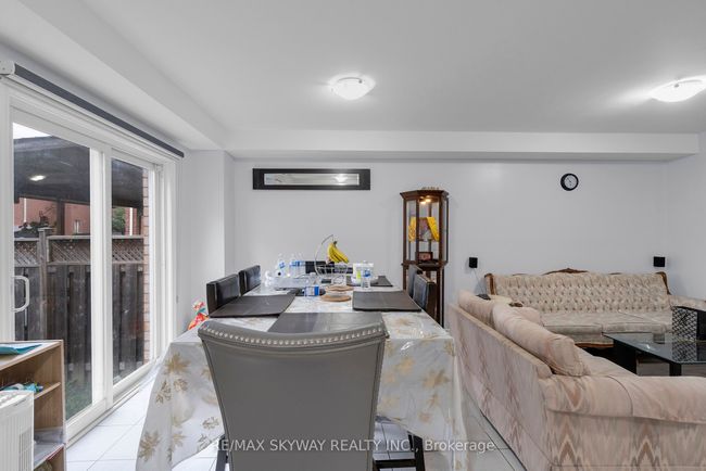 19 Rednor Dr, House attached with 4 bedrooms, 4 bathrooms and 4 parking in Brampton ON | Image 15