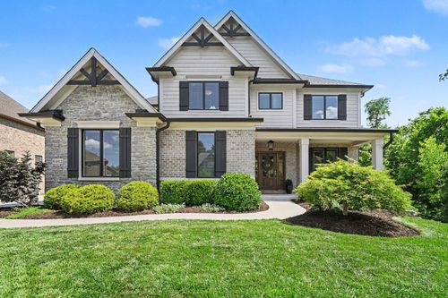 6402 Birch Creek Dr, Loveland, OH, 45140-9068 | Card Image