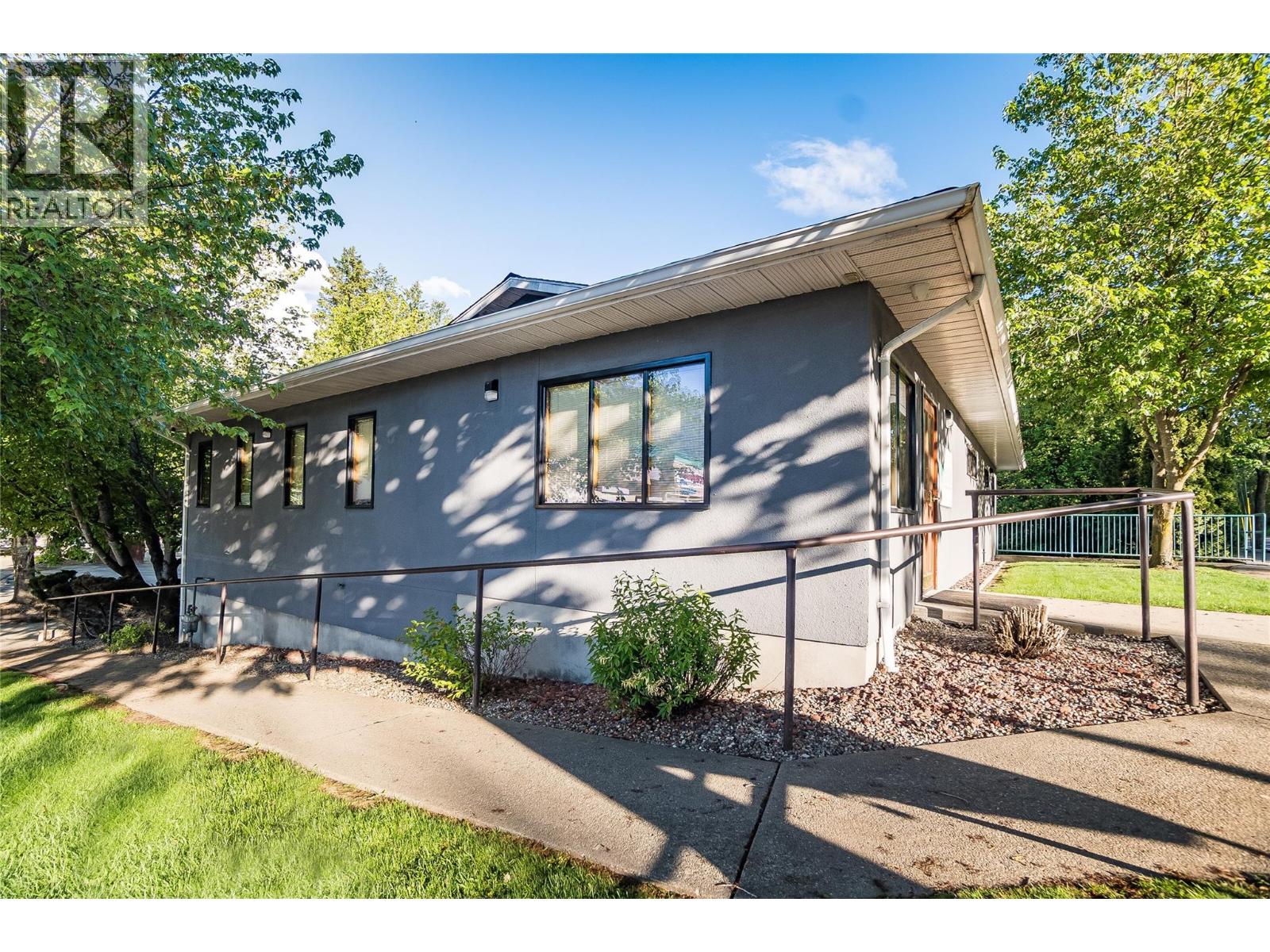 Residential Income in Castlegar 3