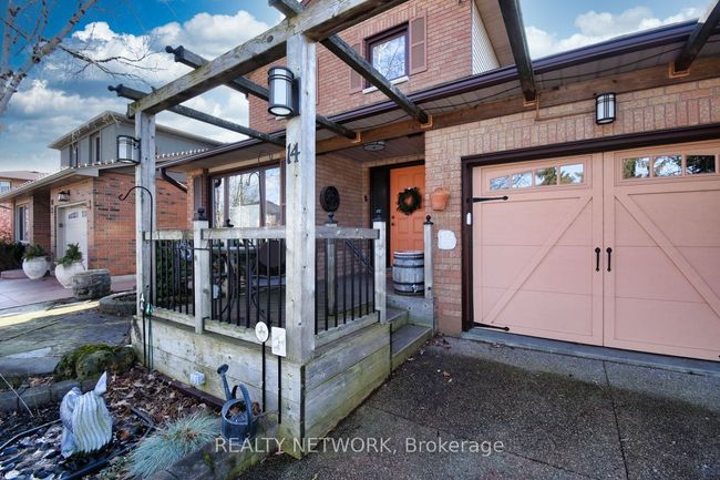 14 Ingrid Crt, House other with 6 bedrooms, 4 bathrooms and 1 parking in Hamilton ON | Image 5