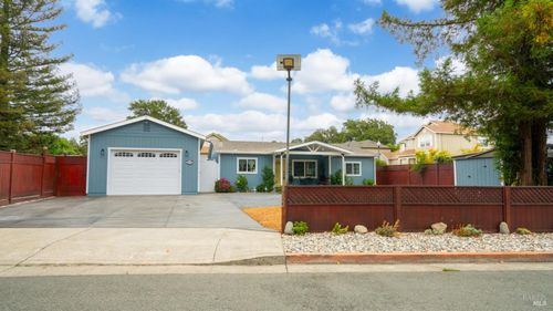 8602 Alden Lane, Windsor, CA, 95492 | Card Image