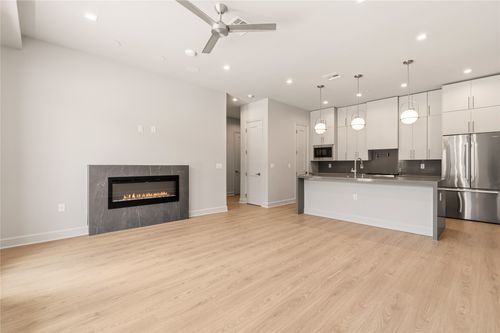 311-1900 S Ervay St, Dallas, TX, 75215-2161 | Card Image