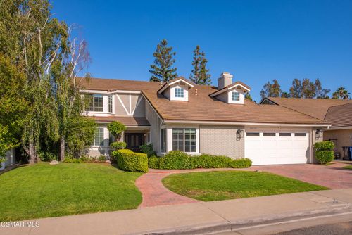 29536 Fountainwood St, Agoura Hills, CA, 91301-1725 | Card Image