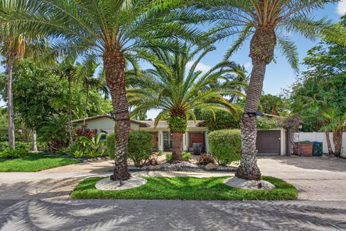 2812 Nw 12th Ave, Wilton Manors, FL, 33311-2212 | Card Image