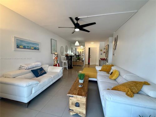 apt-103-200 S Birch Rd, Fort Lauderdale, FL, 33316-1534 | Card Image