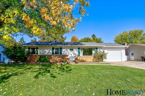 3935 42nd St, Grandville, MI, 49418-2411 | Card Image