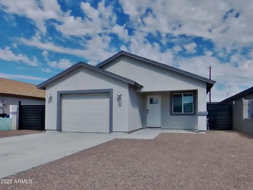 2748 E Pueblo Ave, Phoenix, AZ, 85040-1556 | Card Image
