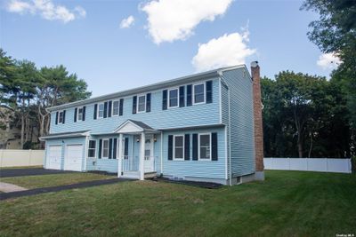 2 Nagle Lane, House other with 5 bedrooms, 3 bathrooms and null parking in Central Islip NY | Image 3