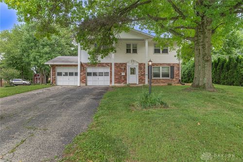 1635 Westbrook Drive, Beavercreek, OH, 45434 | Card Image