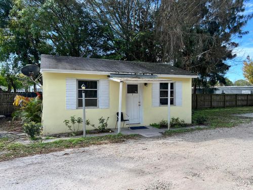 3-3261 S Us Highway 1, Fort Pierce, FL, 34982-6390 | Card Image