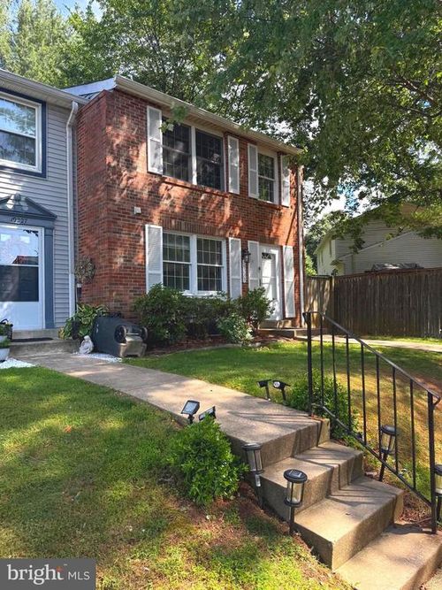 19225 Warrior Brook Dr, GERMANTOWN, MD, 20874-1477 | Card Image