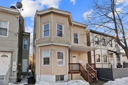 190 N 1st St, Paterson, NJ, 07522-1806 | Card Image