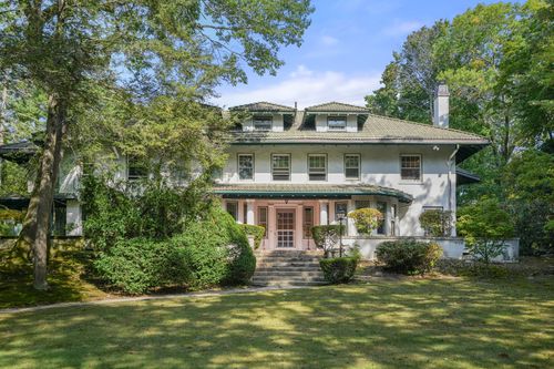 41 Montvale Rd, Newton, MA, 02459 | Card Image
