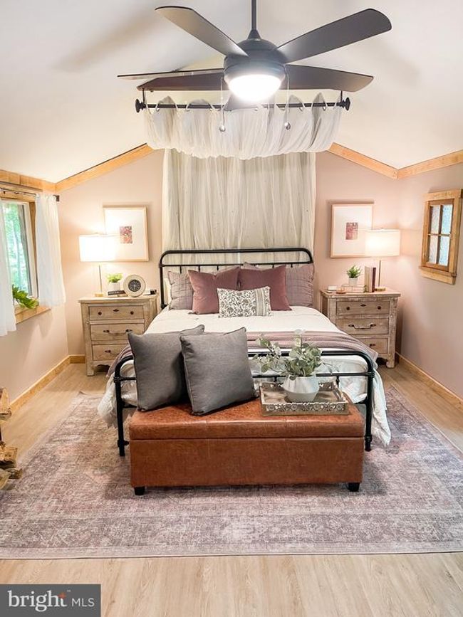 326 Preacher Ln, House other with 1 bedrooms, 1 bathrooms and null parking in Great Cacapon WV | Image 22