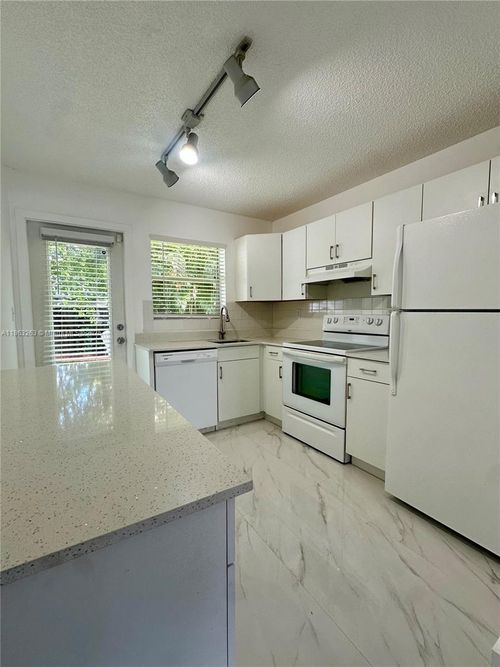 0-1831 Sw 24th St, Fort Lauderdale, FL, 33315 | Card Image