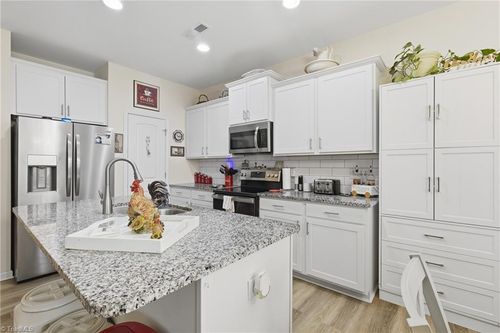 527 Dogwood Dr, Liberty, NC, 27298-2722 | Card Image