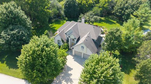 27 Hoefnagels Cres, Strathroy, ON, N7G3H7 | Card Image