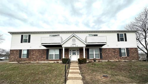 1308 Condo Dr, Rolla, MO, 65401-4607 | Card Image