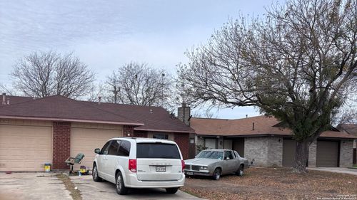 5711 Lochmoor, San Antonio, TX, 78244-1439 | Card Image