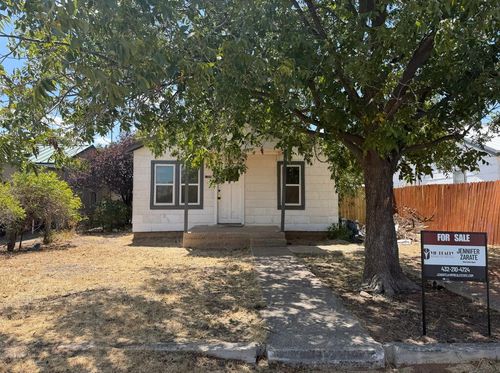 1305 N Hancock Ave, Odessa, TX, 79761-3829 | Card Image