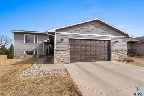512 Kia Dr Drive, Hartford, SD, 57033 | Card Image