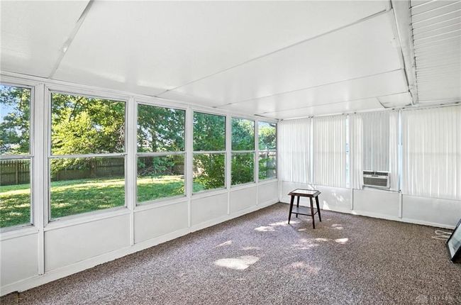 1881 Commonwealth Dr, House other with 3 bedrooms, 2 bathrooms and null parking in Xenia OH | Image 21